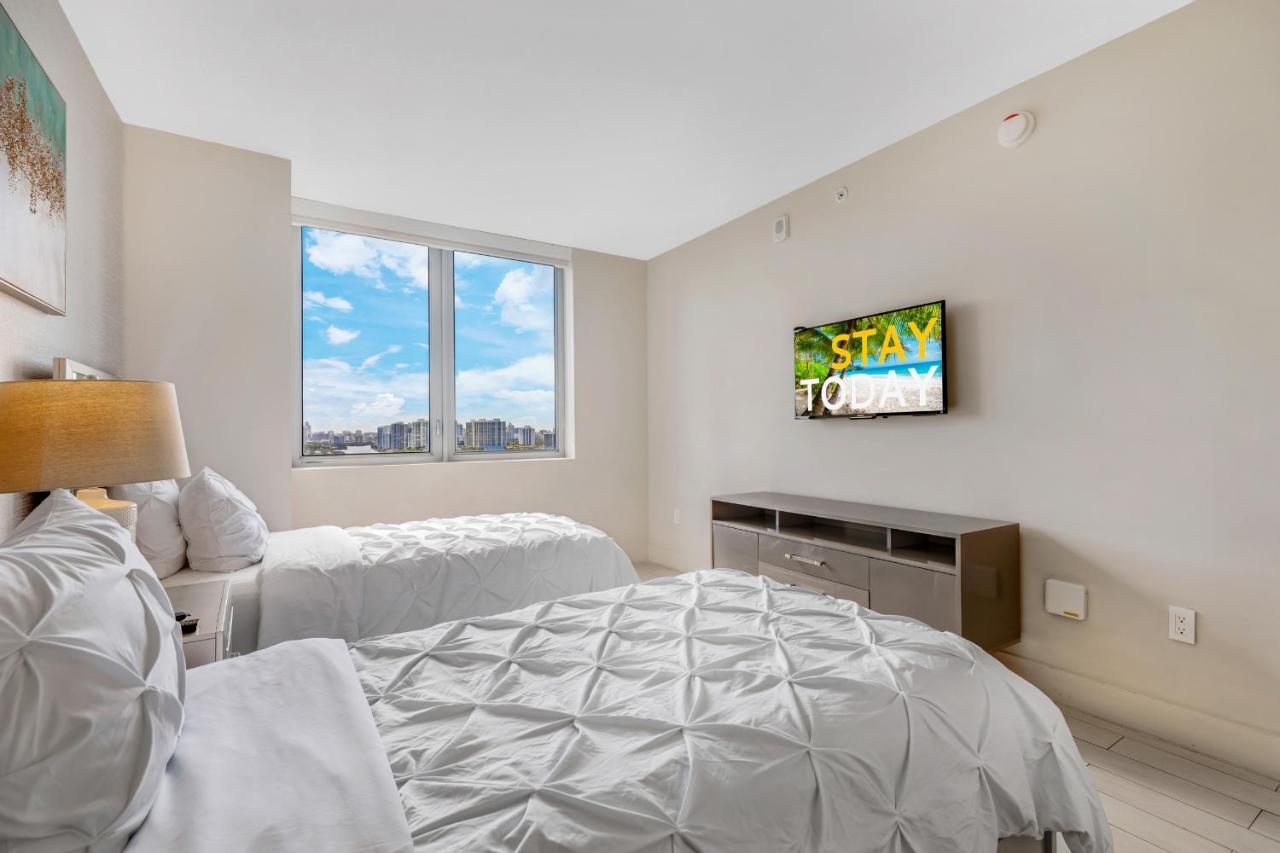 Resort-Style Living With Direct Ocean Views - 3Br Beauty Hallandale Beach Exterior foto