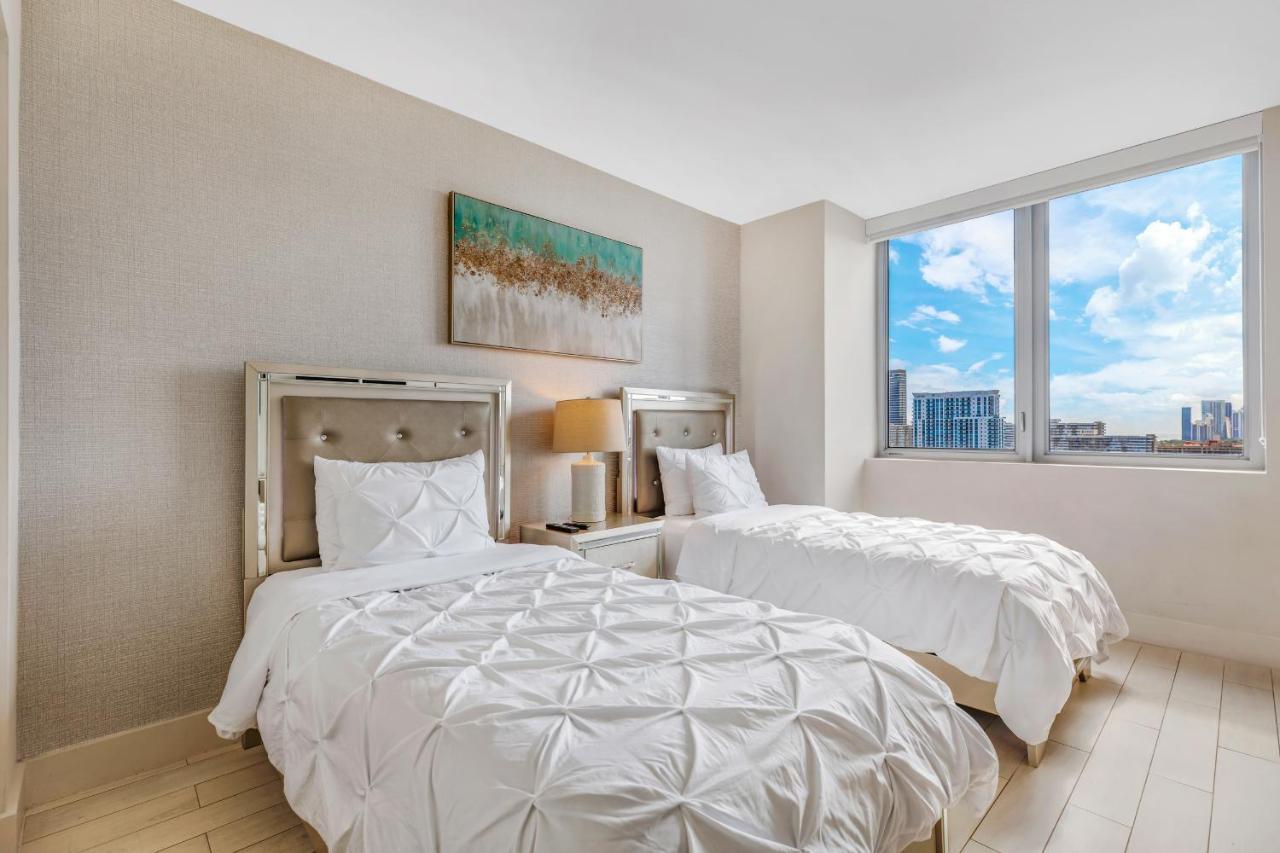 Resort-Style Living With Direct Ocean Views - 3Br Beauty Hallandale Beach Exterior foto