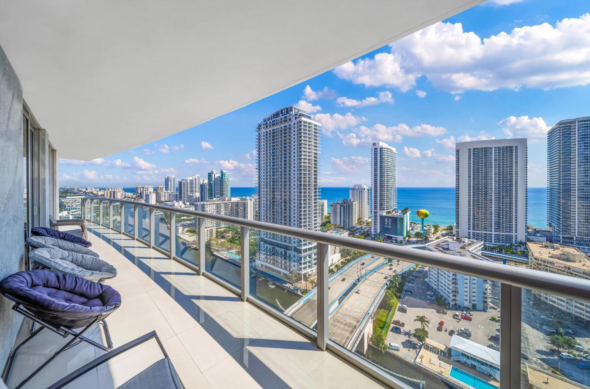 Resort-Style Living With Direct Ocean Views - 3Br Beauty Hallandale Beach Exterior foto