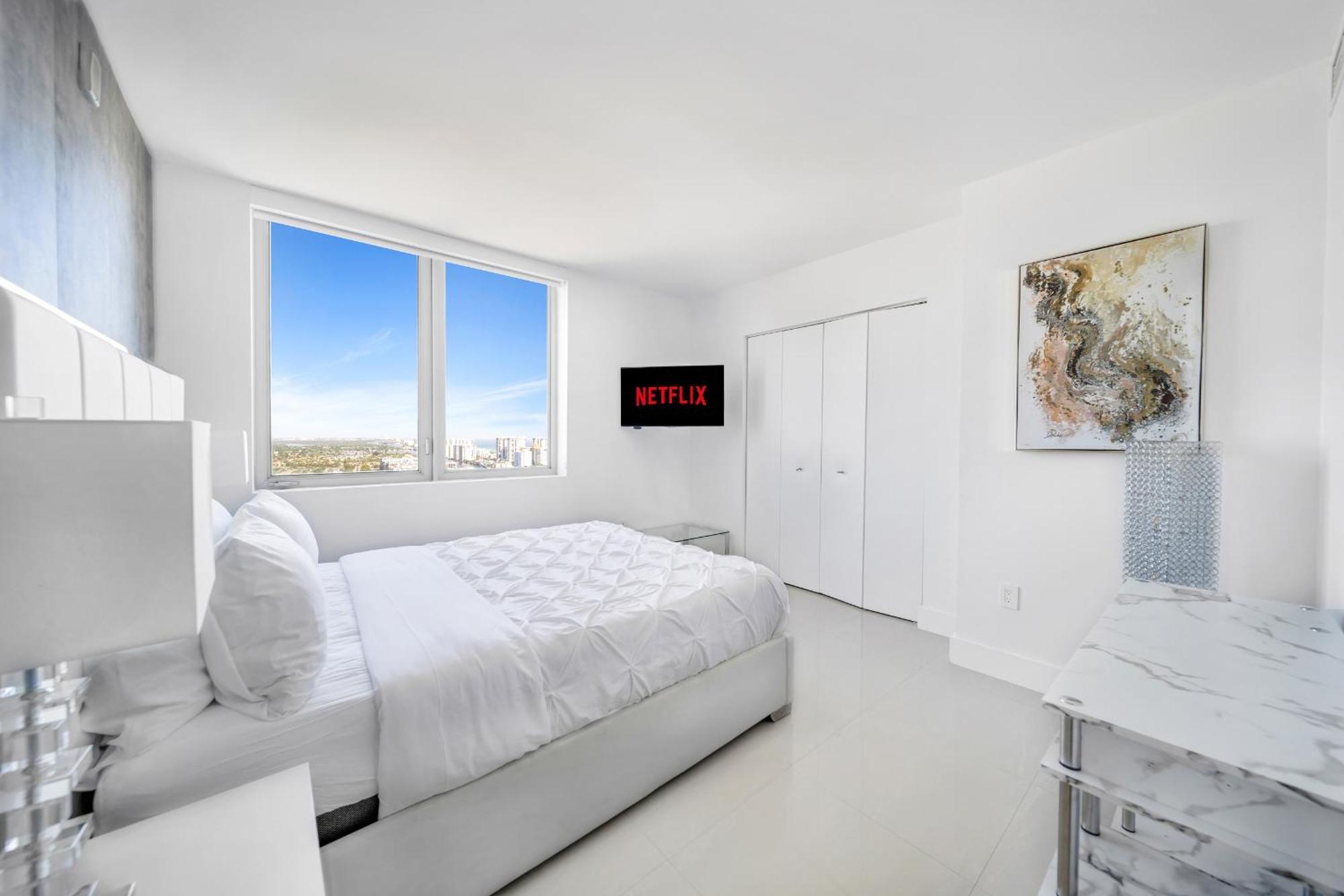 Resort-Style Living With Direct Ocean Views - 3Br Beauty Hallandale Beach Exterior foto