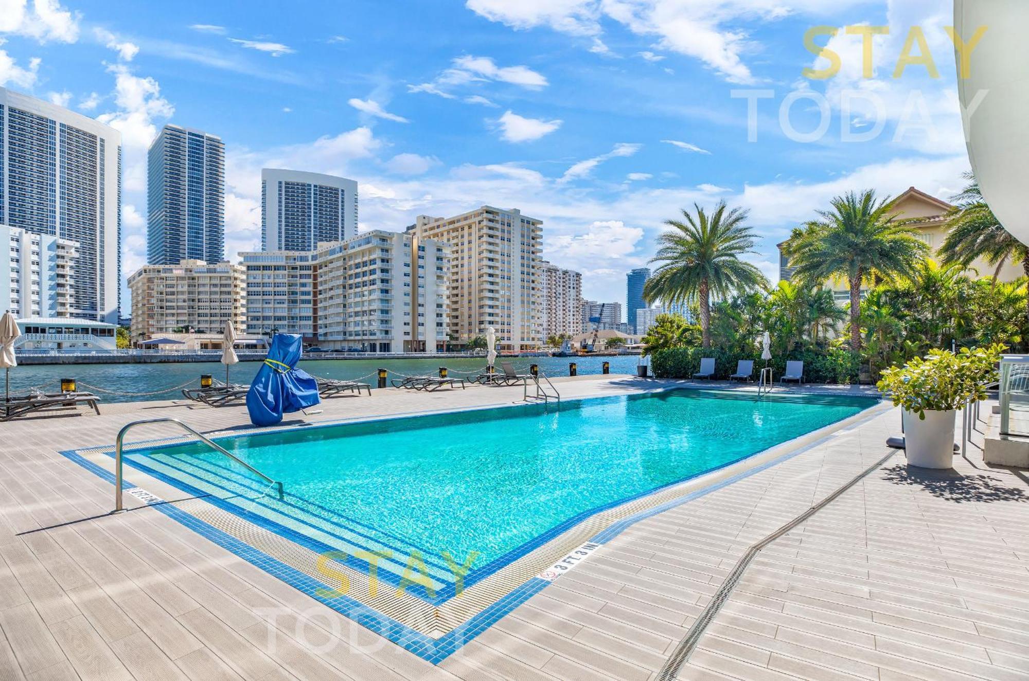 Resort-Style Living With Direct Ocean Views - 3Br Beauty Hallandale Beach Exterior foto